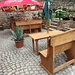 Ave Restaurant