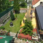Ave Restaurant Гостевой дом 3*