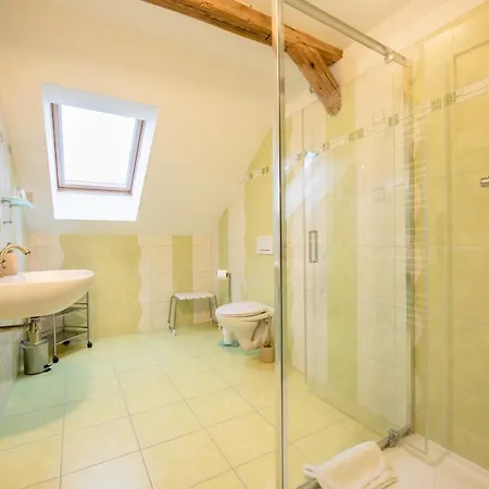 Ave Restaurant Pensjonat