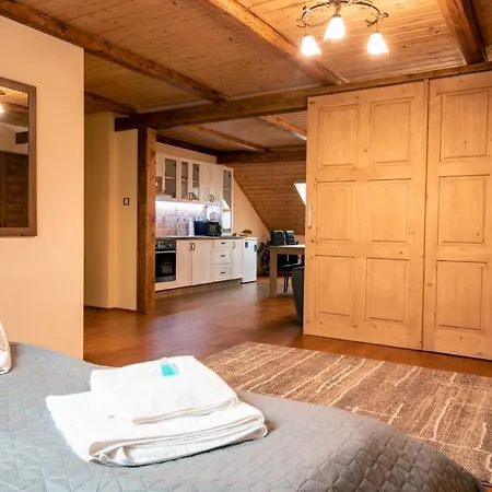 Pensjonat Ave Restaurant 3*