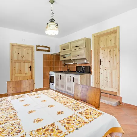 Ave Restaurant Pensjonat