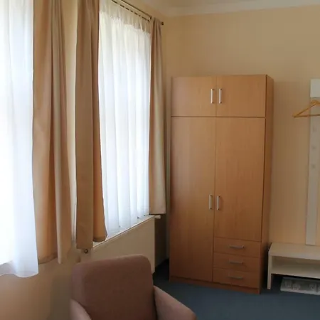 Pensjonat Ave Restaurant 3*