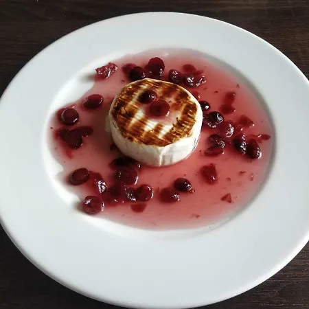 Ave Restaurant Pensjonat 3*