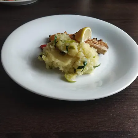 Pensjonat Ave Restaurant Jiřetín pod Jedlovou