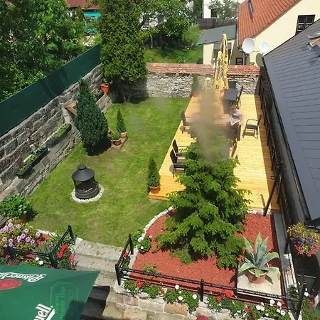 Ave Restaurant Pensjonat 3*