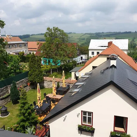 Pensjonat Ave Restaurant 3*