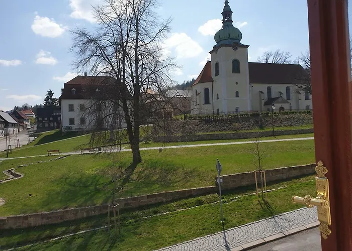 Ave Restaurant ゲストハウス Jiřetín pod Jedlovou